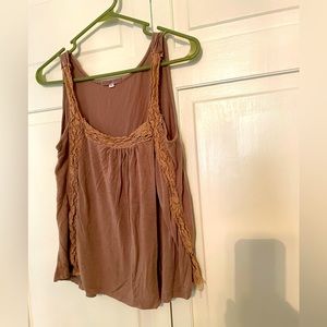 Julie’s Closet crop top size large.